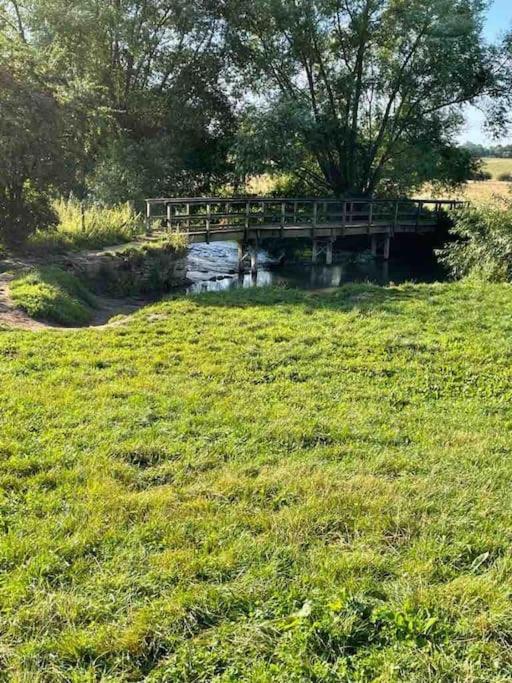 Masons Cottage, An Idyllic Retreat In An Area Of Outstanding Beauty, Close To Blenheim Palace, Oxford & The Cotswolds Stonesfield エクステリア 写真