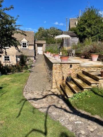Masons Cottage, An Idyllic Retreat In An Area Of Outstanding Beauty, Close To Blenheim Palace, Oxford & The Cotswolds Stonesfield エクステリア 写真